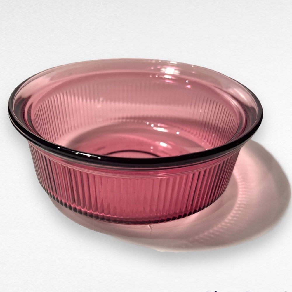 Corning Visions Cranberry Round Casserole / No Lid ( 1 Pint ) ( C-16-B )